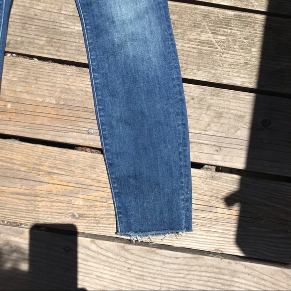 Mother jeans  high waisted looker ankle  fray. W25 wash not rough enough - Picture 2 of 8